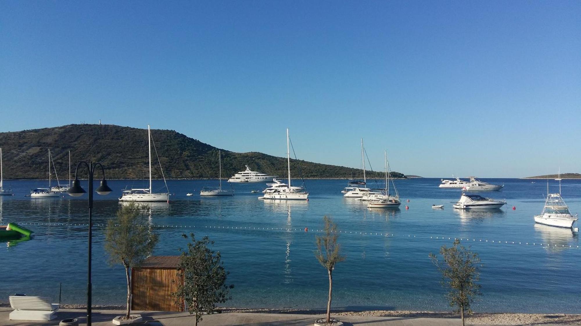 Apartments Mateo - 60M From Sea Primošten Exteriör bild